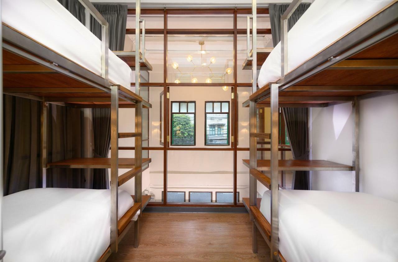 Rest Is More Hostel Бангкок Экстерьер фото